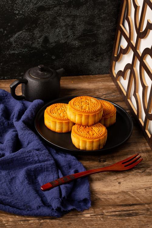 一本的工作日常月饼今天又是拍食品的一天